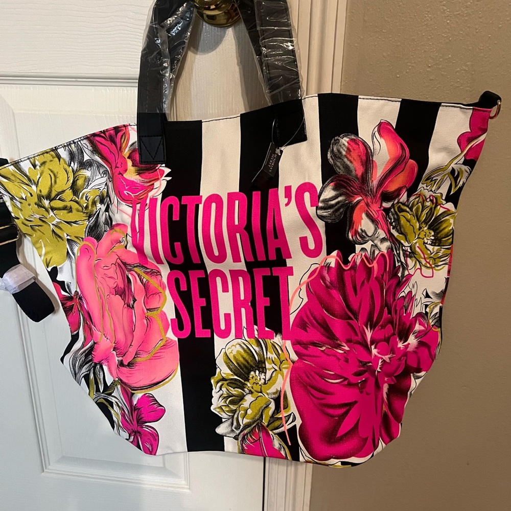 Victoria”s Secret tote bag
